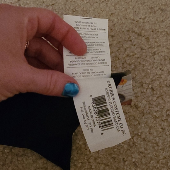 Rubie's Pet Shop Tuxedo Bandana - Picture 9 of 9